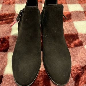 Womens boots 8.5